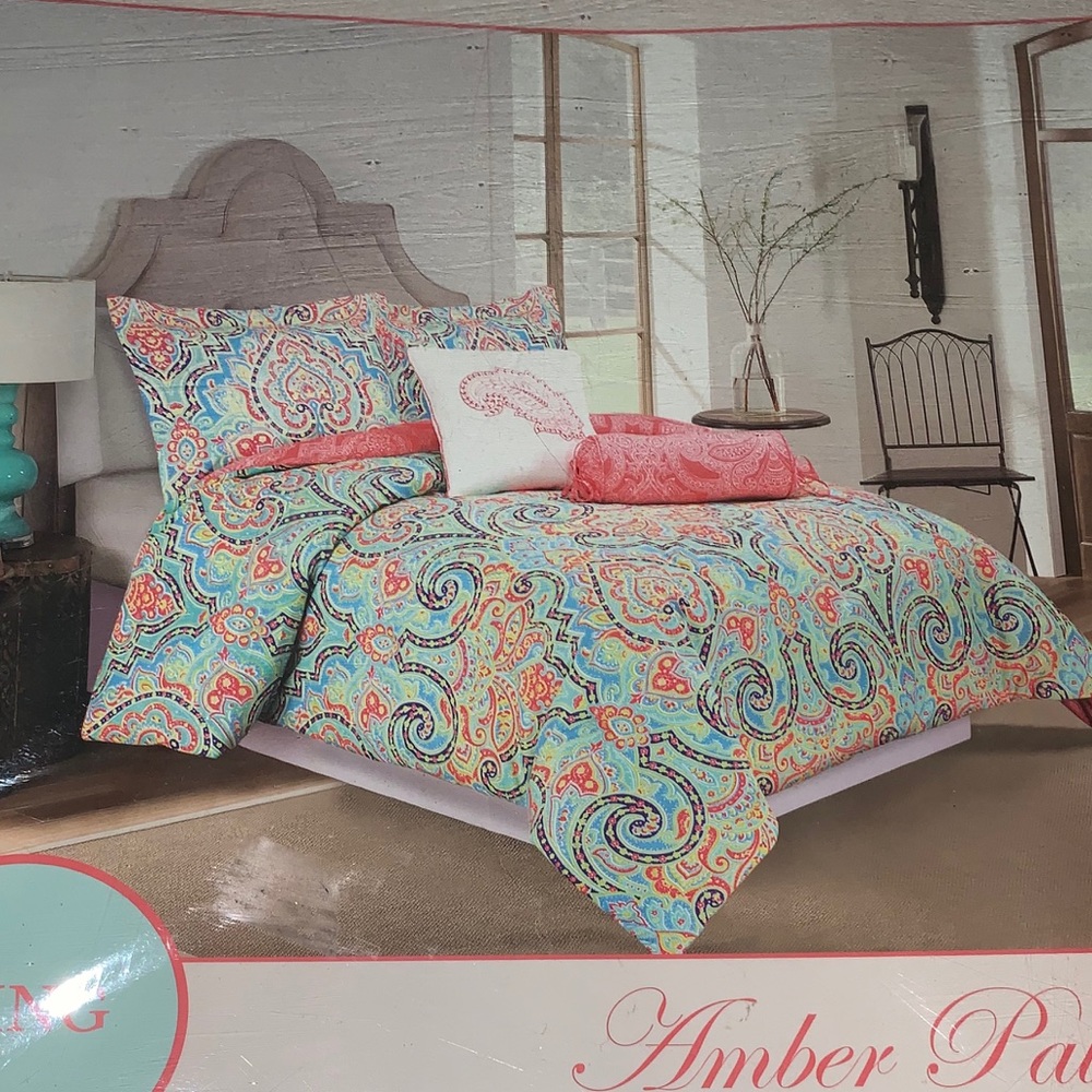 Reversible colorful comforter